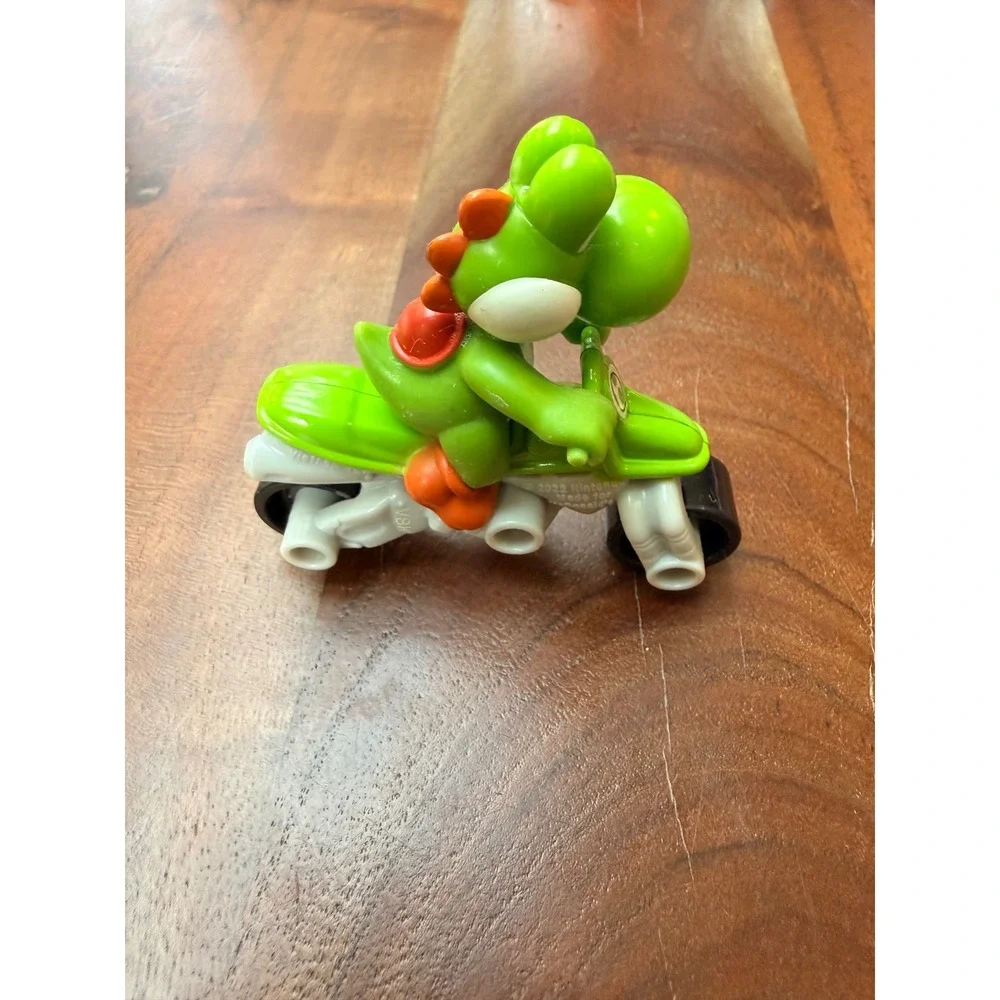 Nintendo Yoshi Motorcycle Toy 2022 McDonald's Happy Meal Figure Green Bike